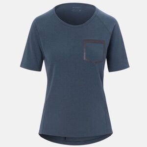 Giro Gray Fitted Short Sleeve Tee